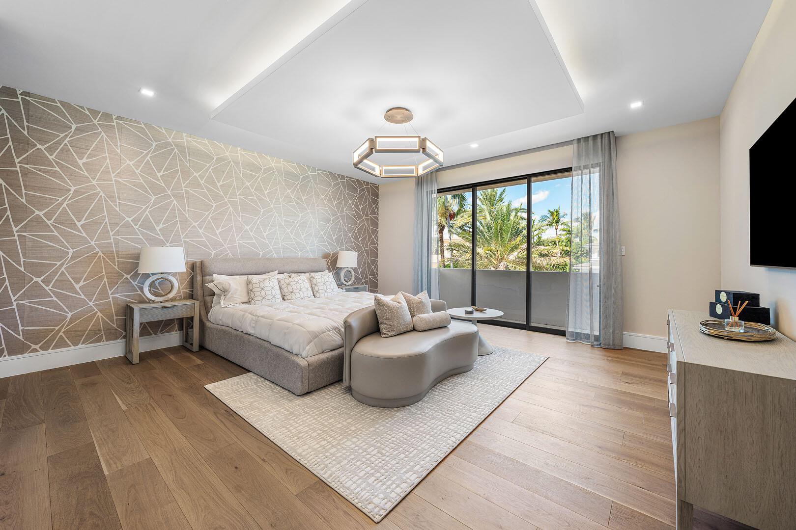 ROYAL PALM YACHT & COUNTR - Residential