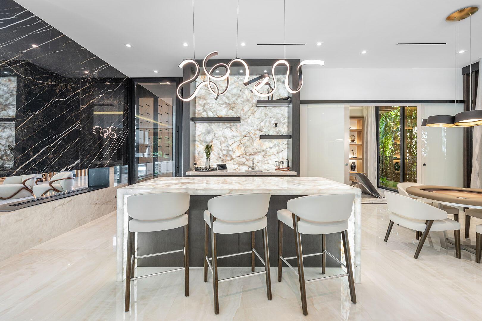 ROYAL PALM YACHT & COUNTR - Residential