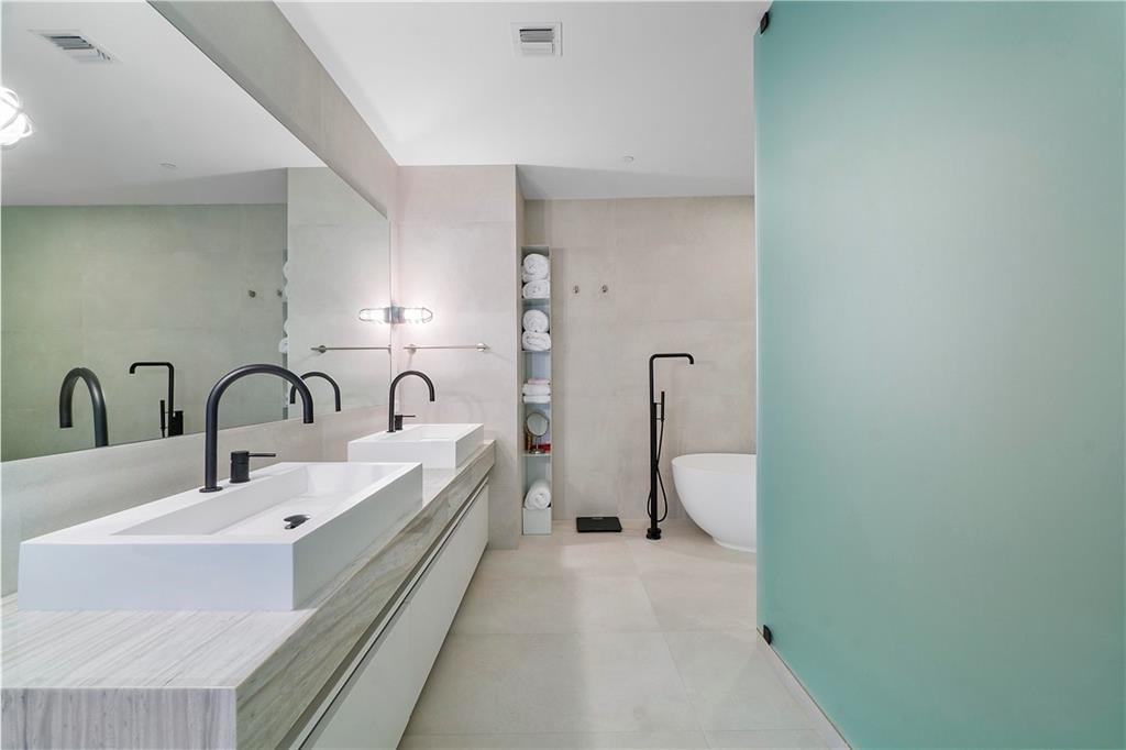 Auberge Beach Residences - Residential