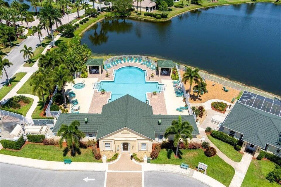 St Lucie West 117 Lakefor - Residential