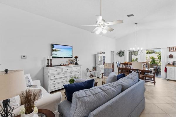 St Lucie West 117 Lakefor - Residential