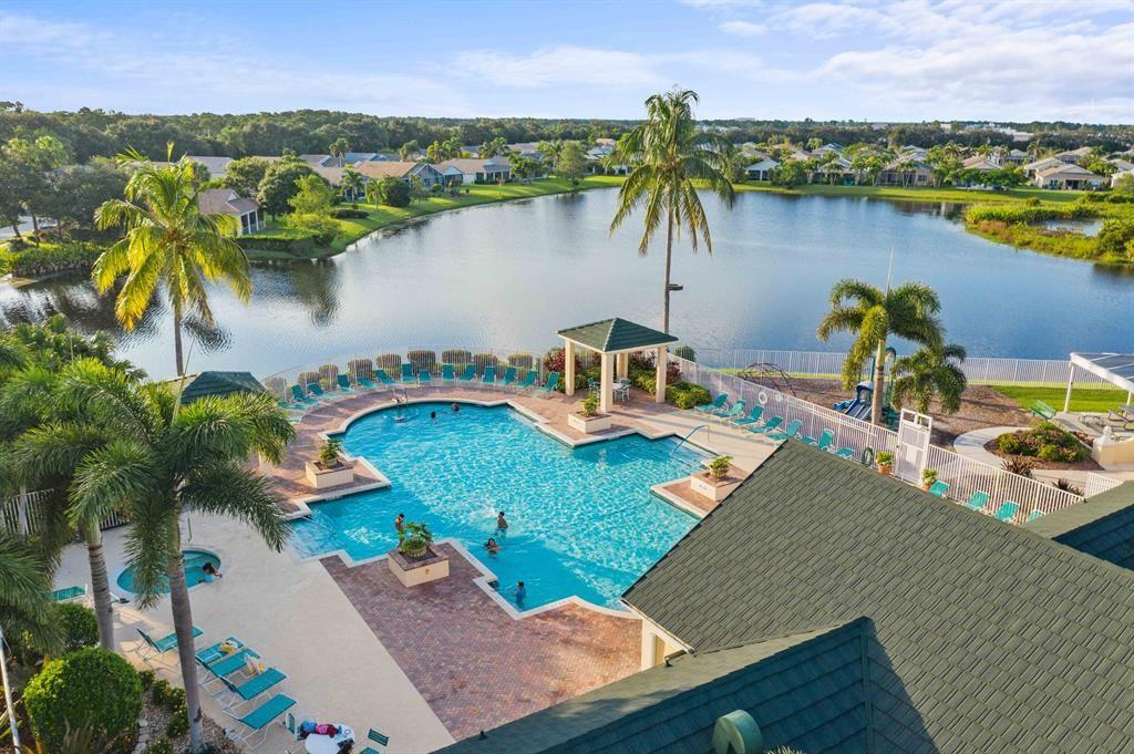 St Lucie West 117 Lakefor - Residential