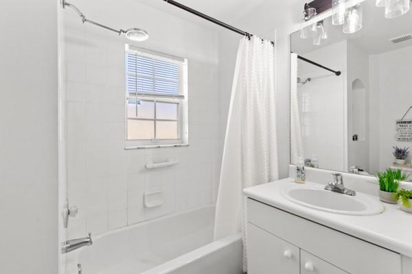 St Lucie West 117 Lakefor - Residential