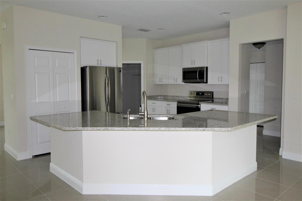 PORT ST LUCIE SECTION 15 - Residential