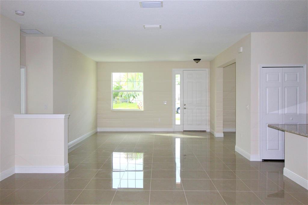 PORT ST LUCIE SECTION 15 - Residential