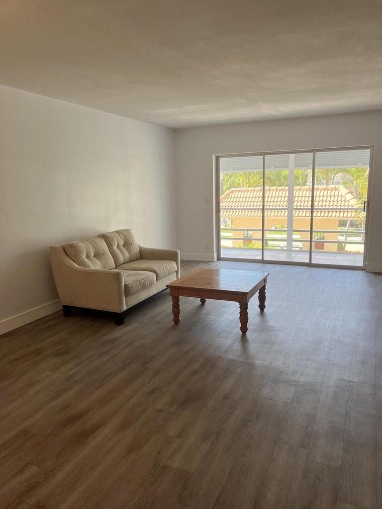331 SW 8th Street 2-C-E
