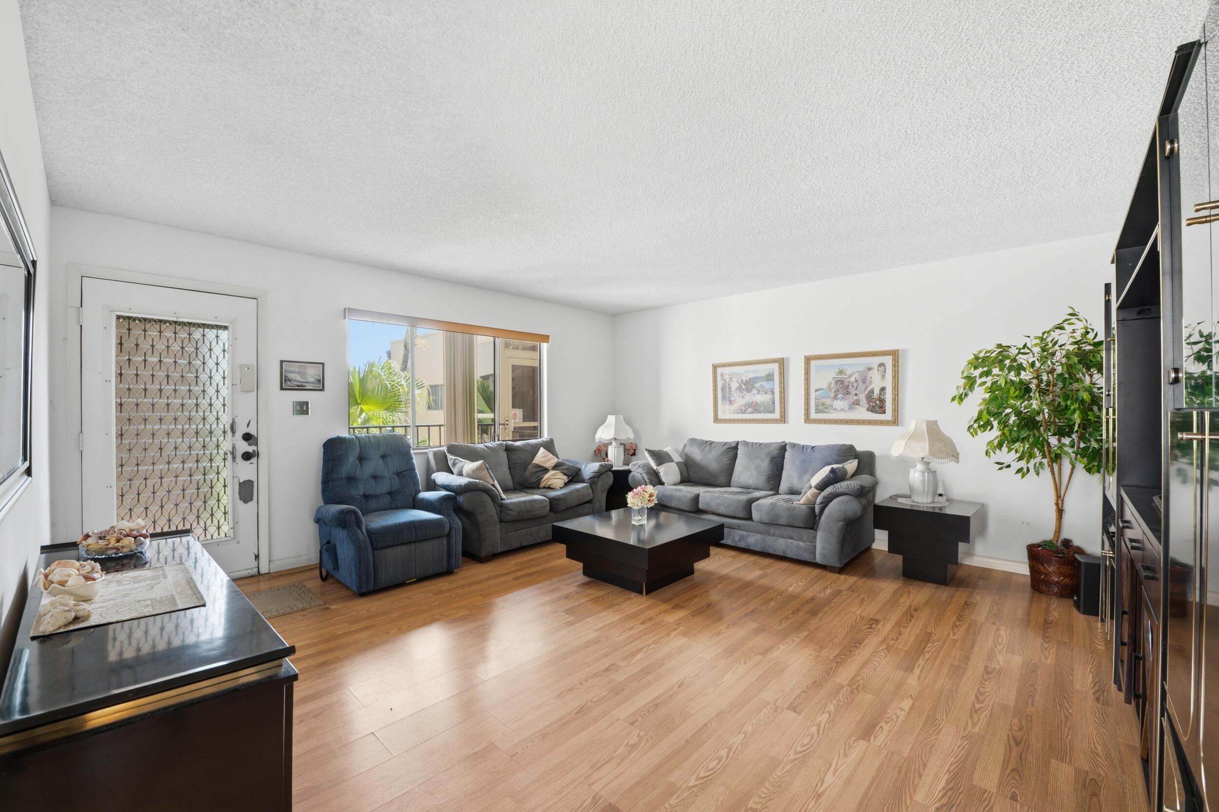 15126 Ashland Street 250