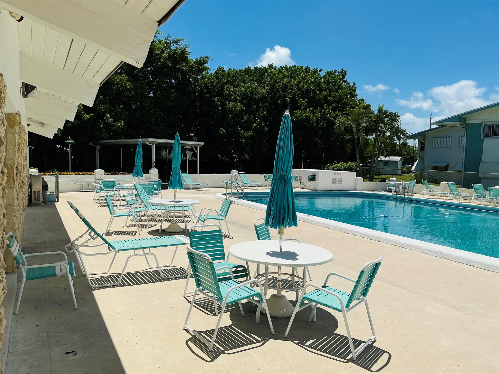 LAKESIDE POINT APT 4 COND - Residential Lease