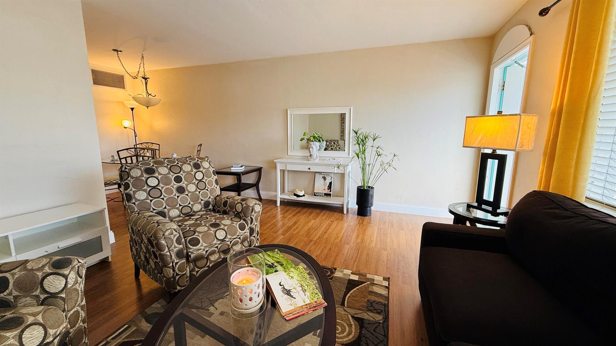 LAKESIDE POINT APT 4 COND - Residential Lease