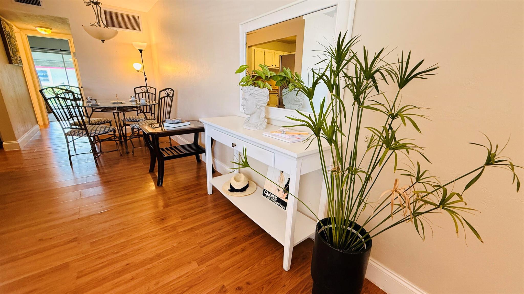 LAKESIDE POINT APT 4 COND - Residential Lease