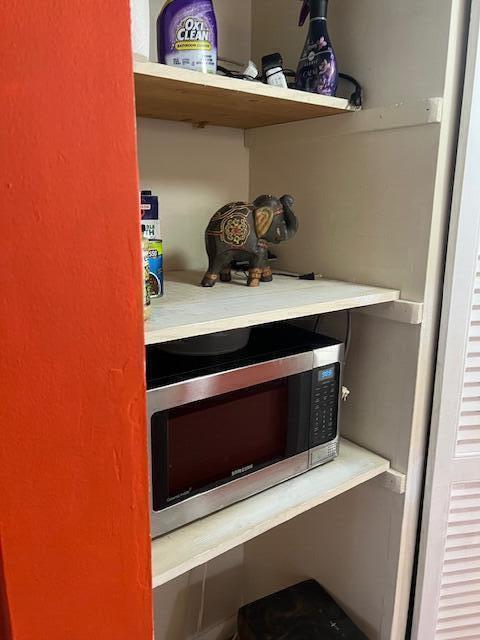 NORWICH CONDO - Residential Lease