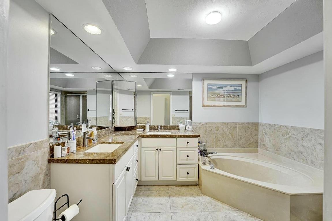 FOUNTAINS SOUTH CONDO 2 - Residential