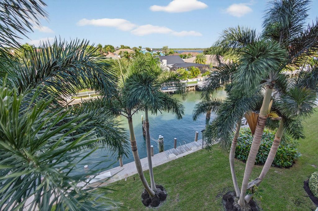 Photo of 109 Paradise Harbour Boulevard #409, North Palm Beach, FL 33408 (MLS # R11146127)