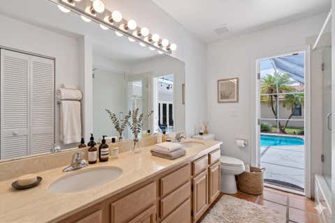 Tiny photo for 5333 N Springs Way, Coral Springs, FL 33076 (MLS # B26028029)