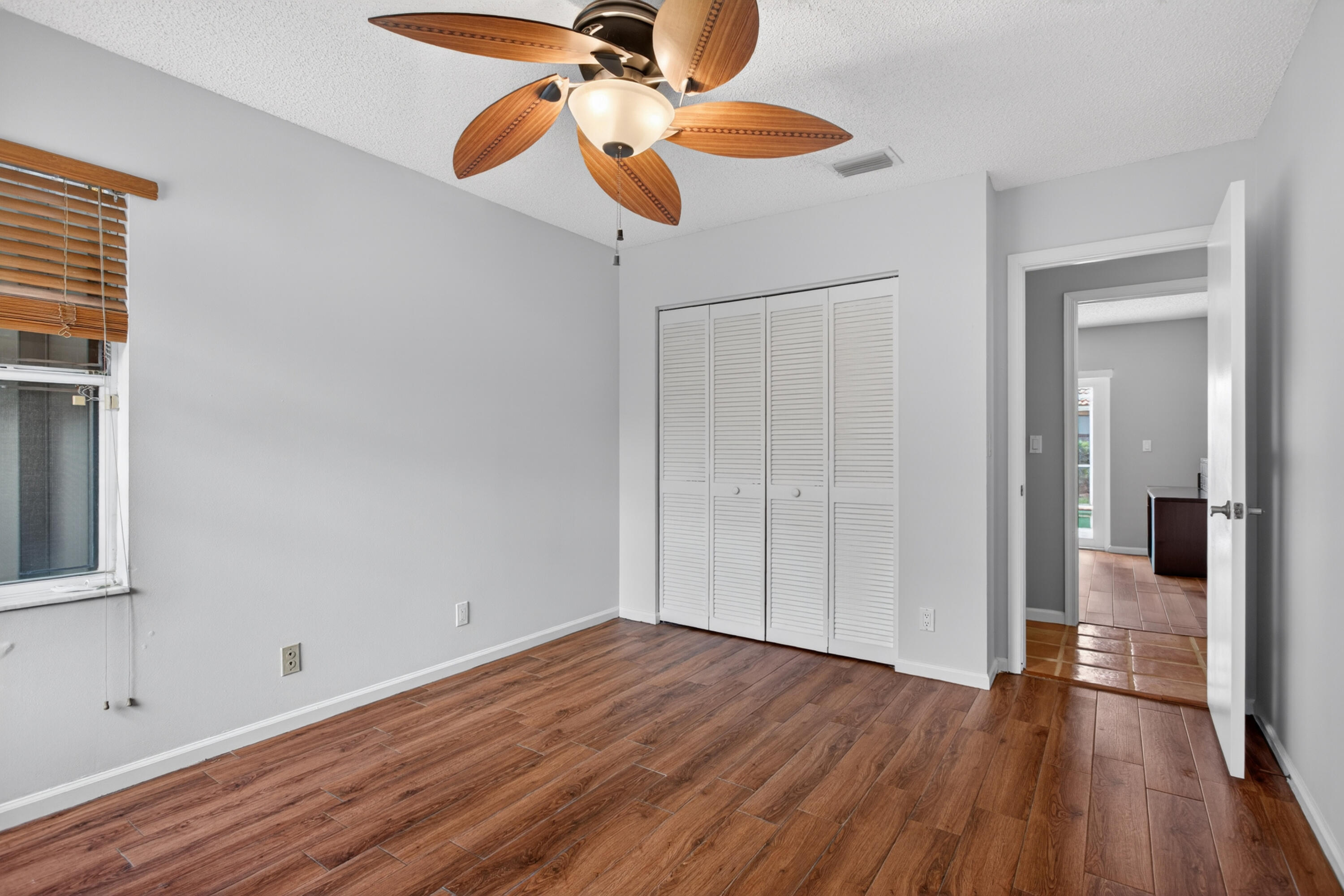 NORTH SPRINGS - Residential