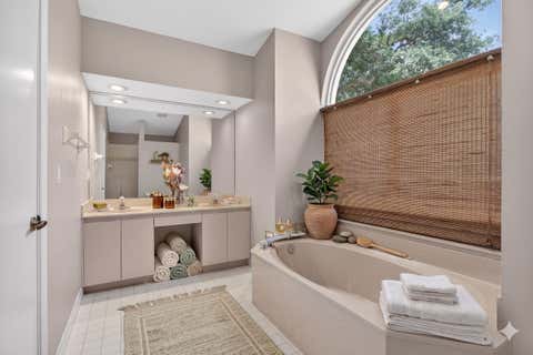 Tiny photo for 5333 N Springs Way, Coral Springs, FL 33076 (MLS # B26028029)