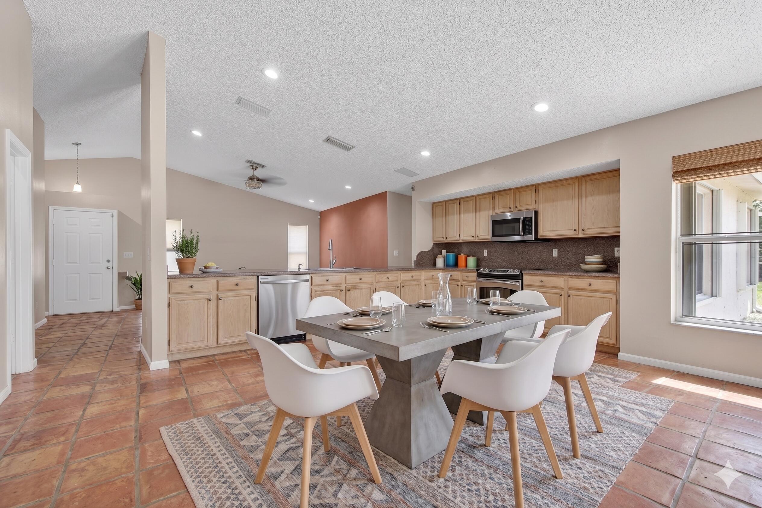 NORTH SPRINGS - Residential