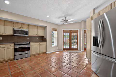 Tiny photo for 5333 N Springs Way, Coral Springs, FL 33076 (MLS # B26028029)