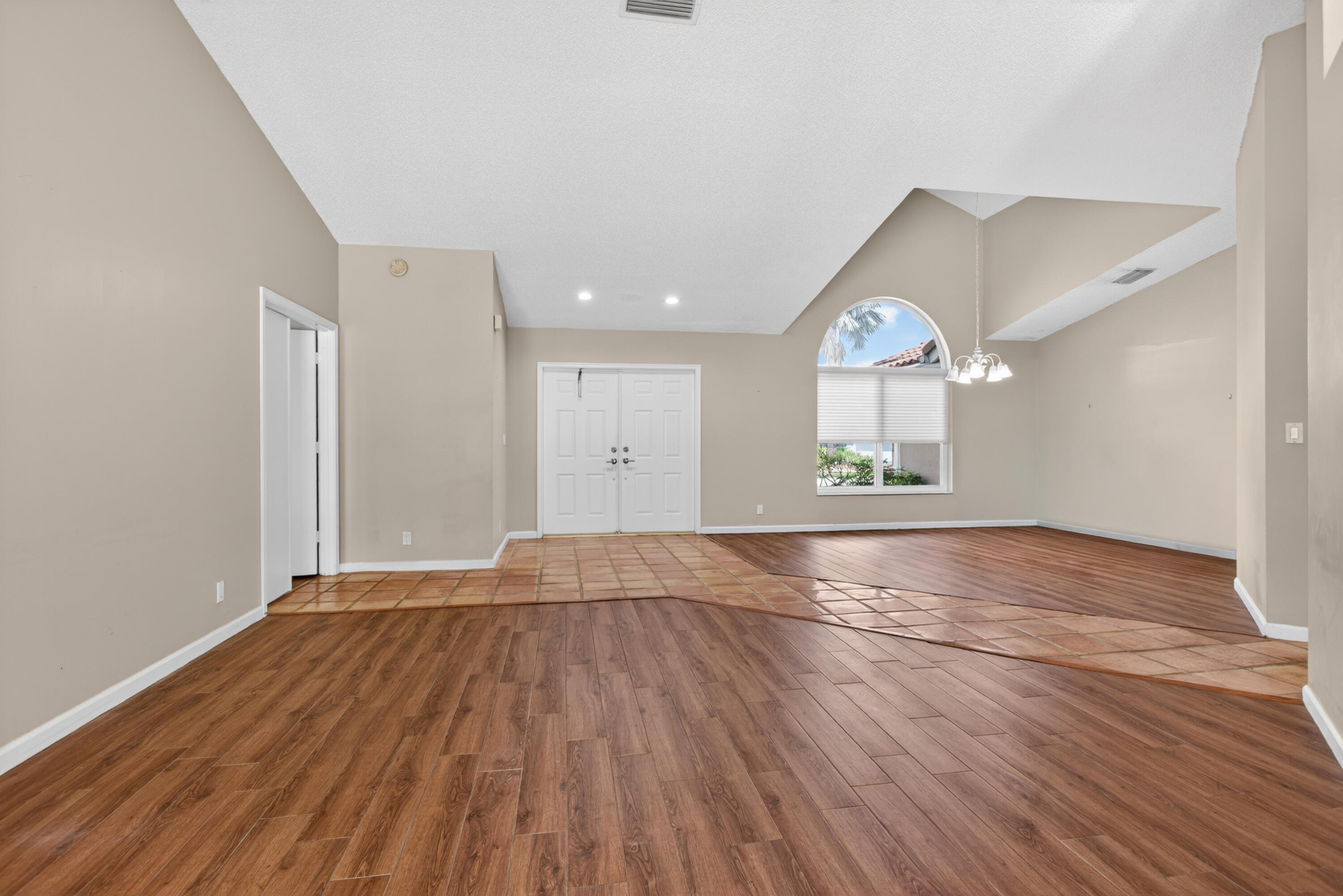 NORTH SPRINGS - Residential