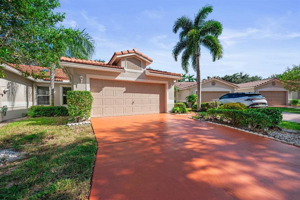 Photo of 11 Sausalito Drive, Boynton Beach, FL 33436 (MLS # R11137389)
