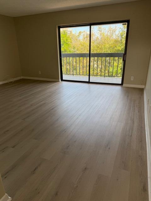 PRESIDENTIAL GOLFVIEW CONDO - Residential