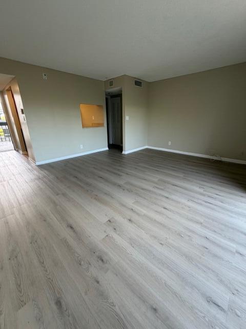 PRESIDENTIAL GOLFVIEW CONDO - Residential