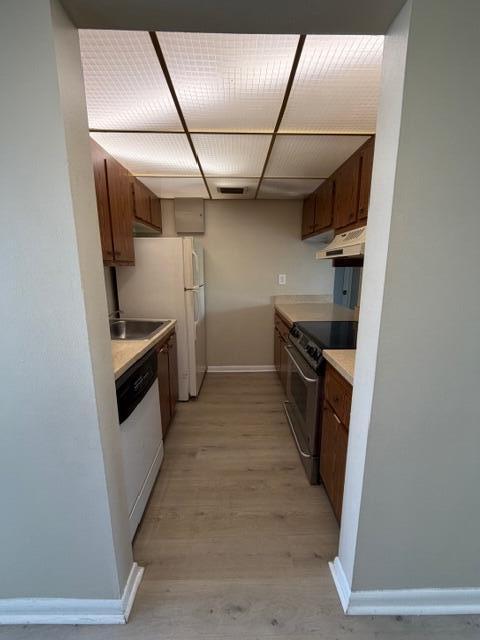 PRESIDENTIAL GOLFVIEW CONDO - Residential