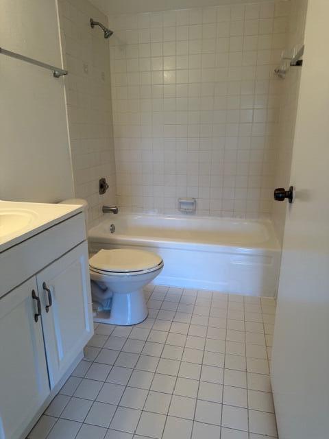 PRESIDENTIAL GOLFVIEW CONDO - Residential