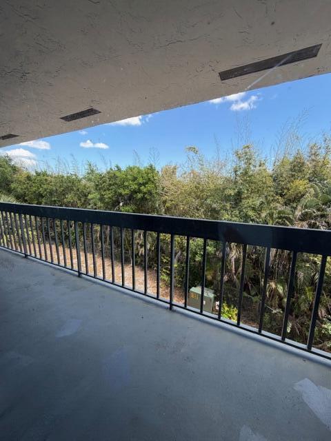 PRESIDENTIAL GOLFVIEW CONDO - Residential