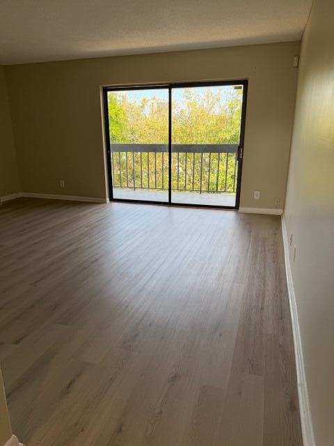 PRESIDENTIAL GOLFVIEW CONDO - Residential