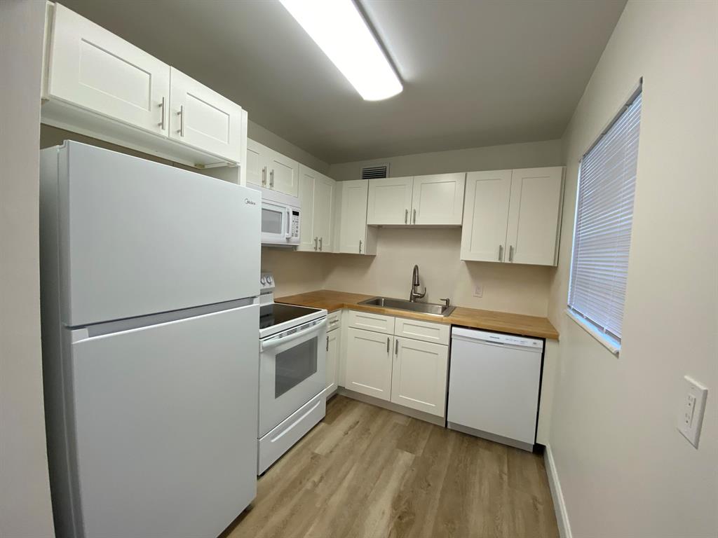 DORCHESTER CONDO - Residential