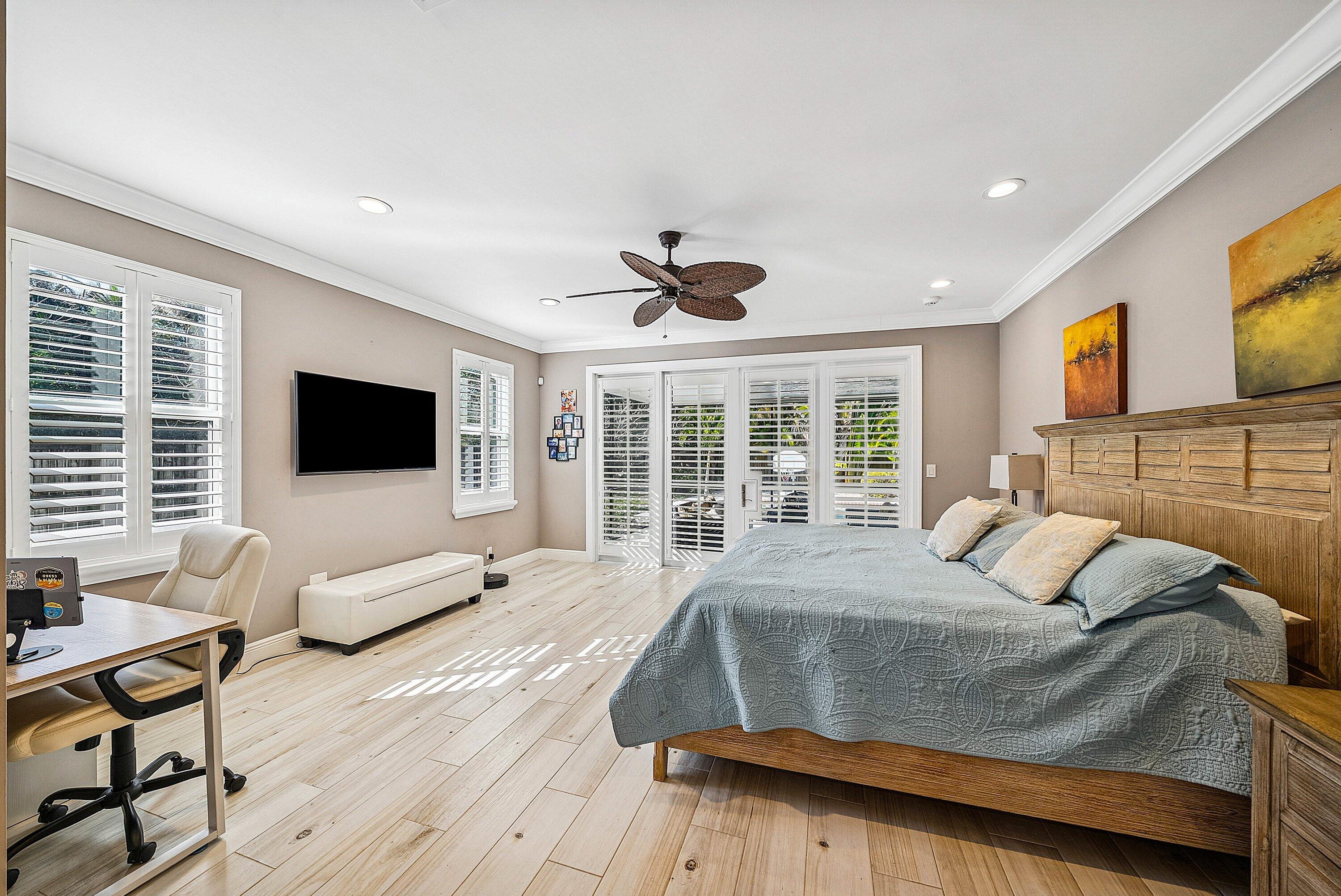 PALM BEACH FARMS CO 10 - Residential