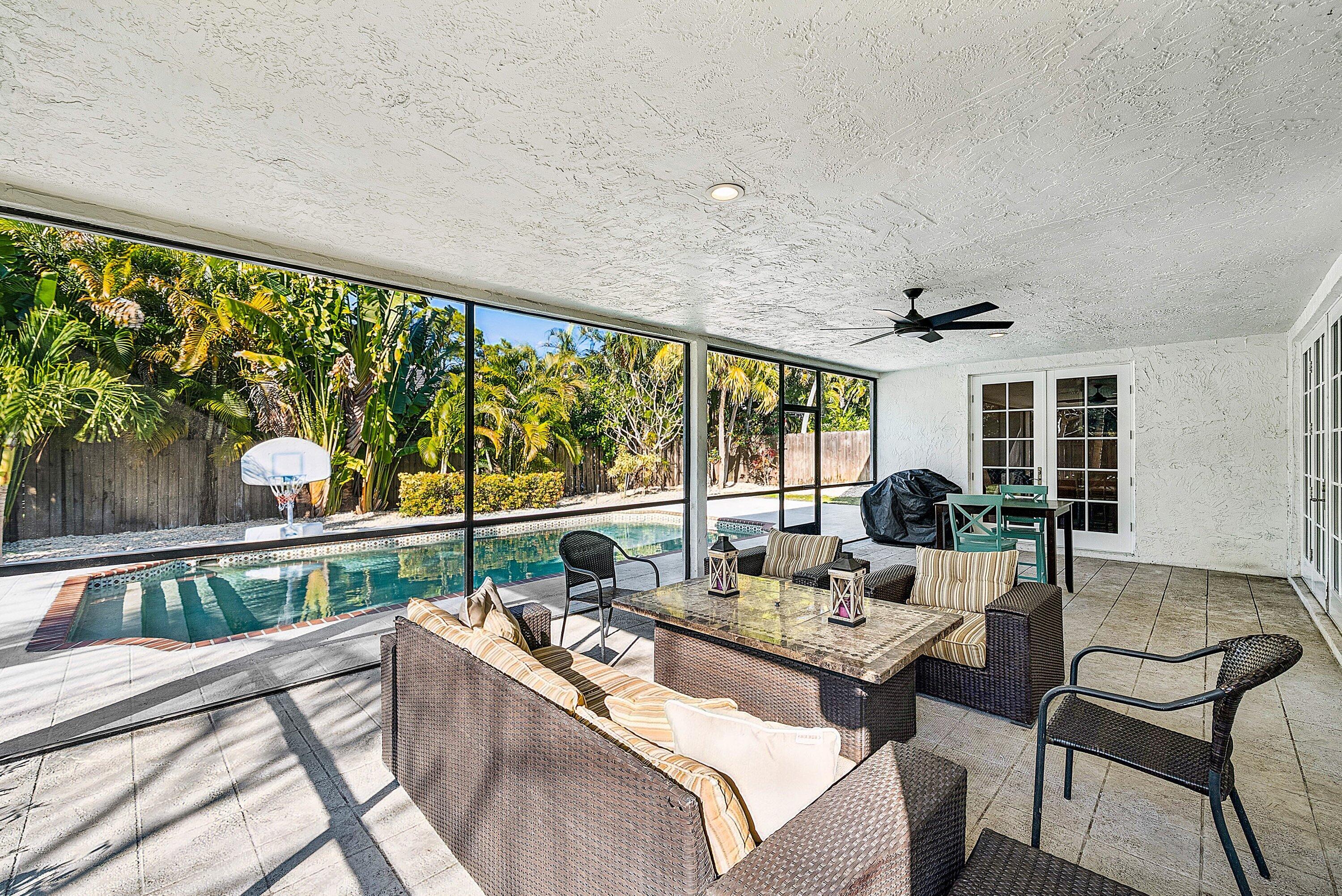 PALM BEACH FARMS CO 10 - Residential