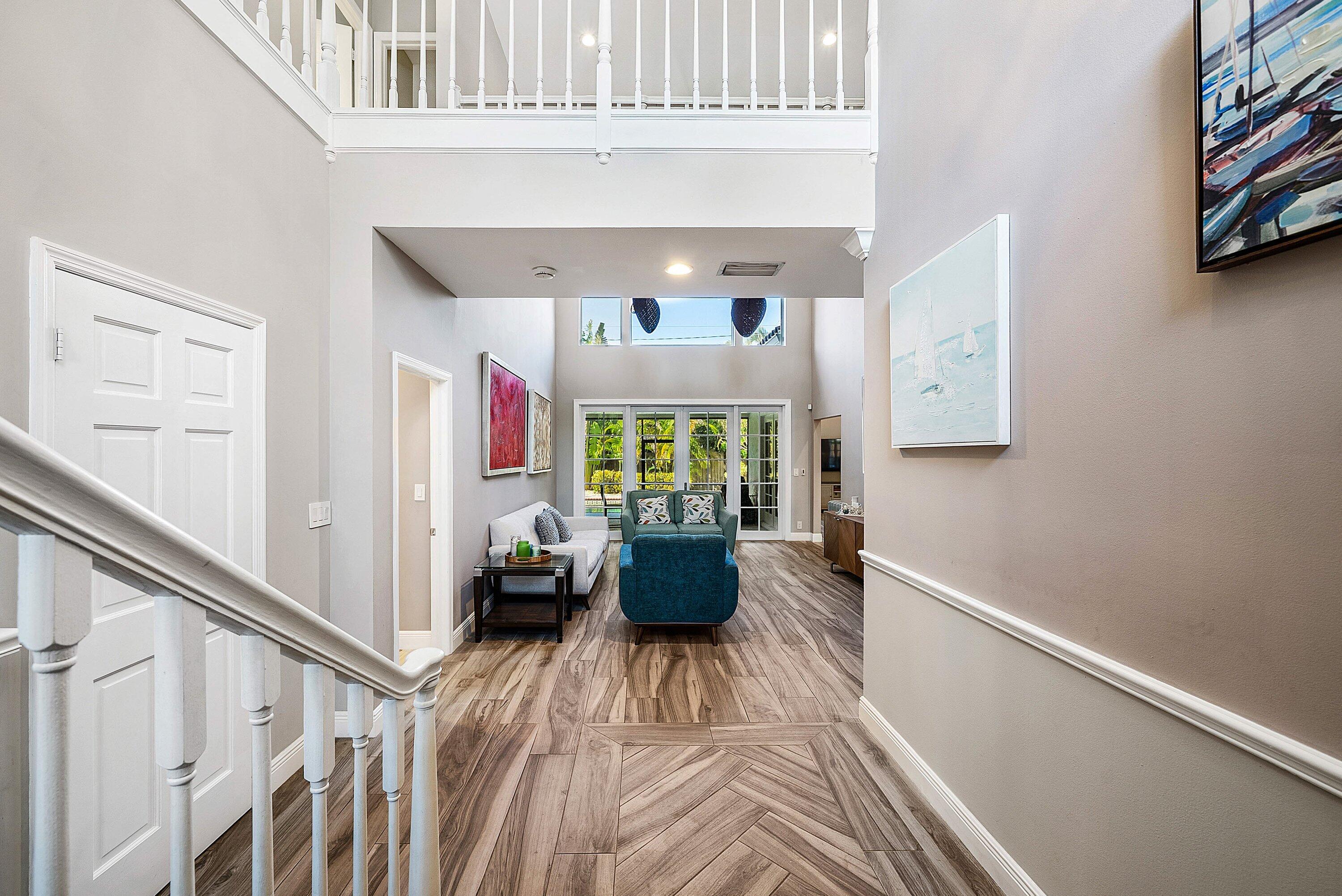 PALM BEACH FARMS CO 10 - Residential