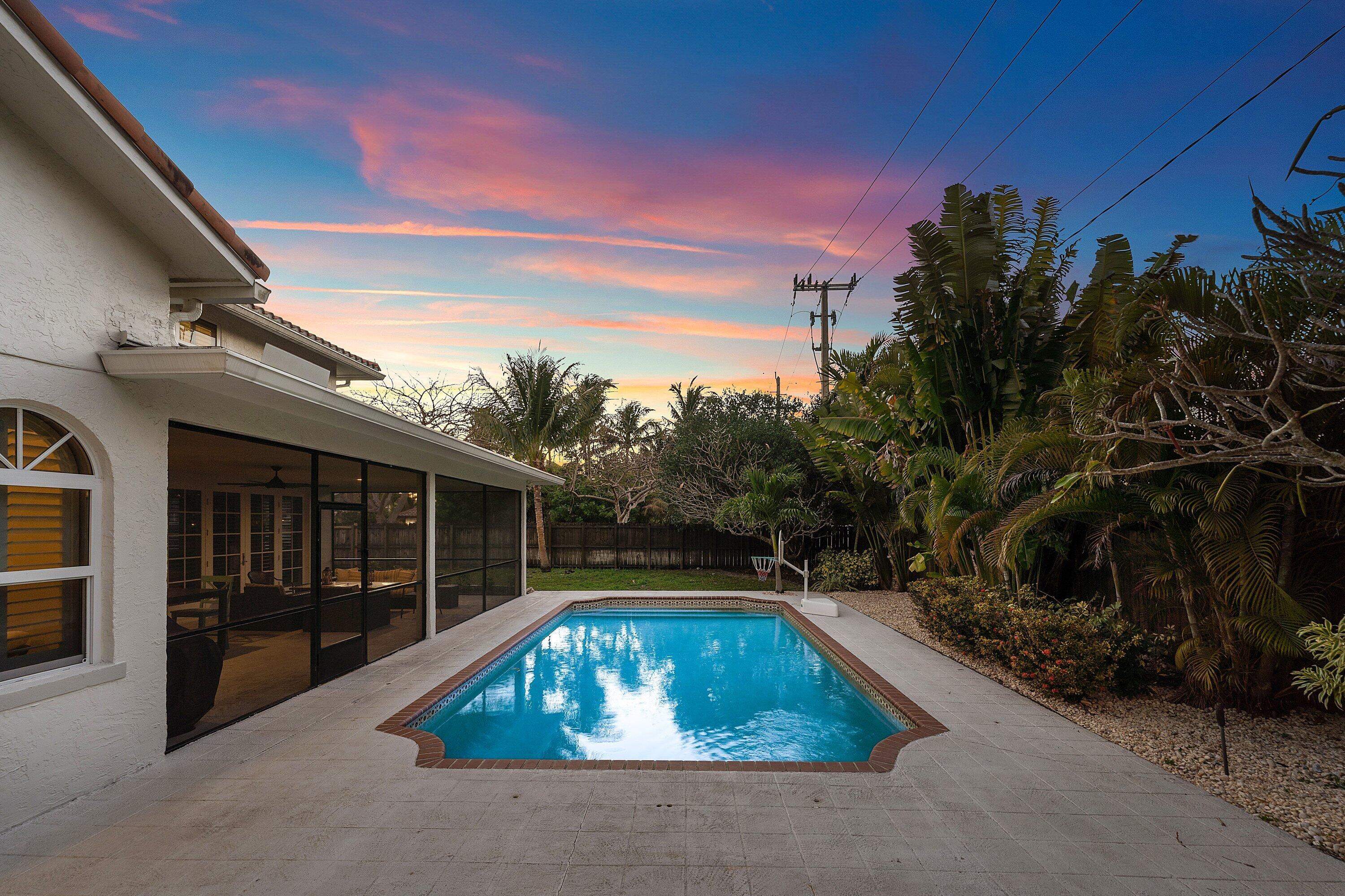 PALM BEACH FARMS CO 10 - Residential