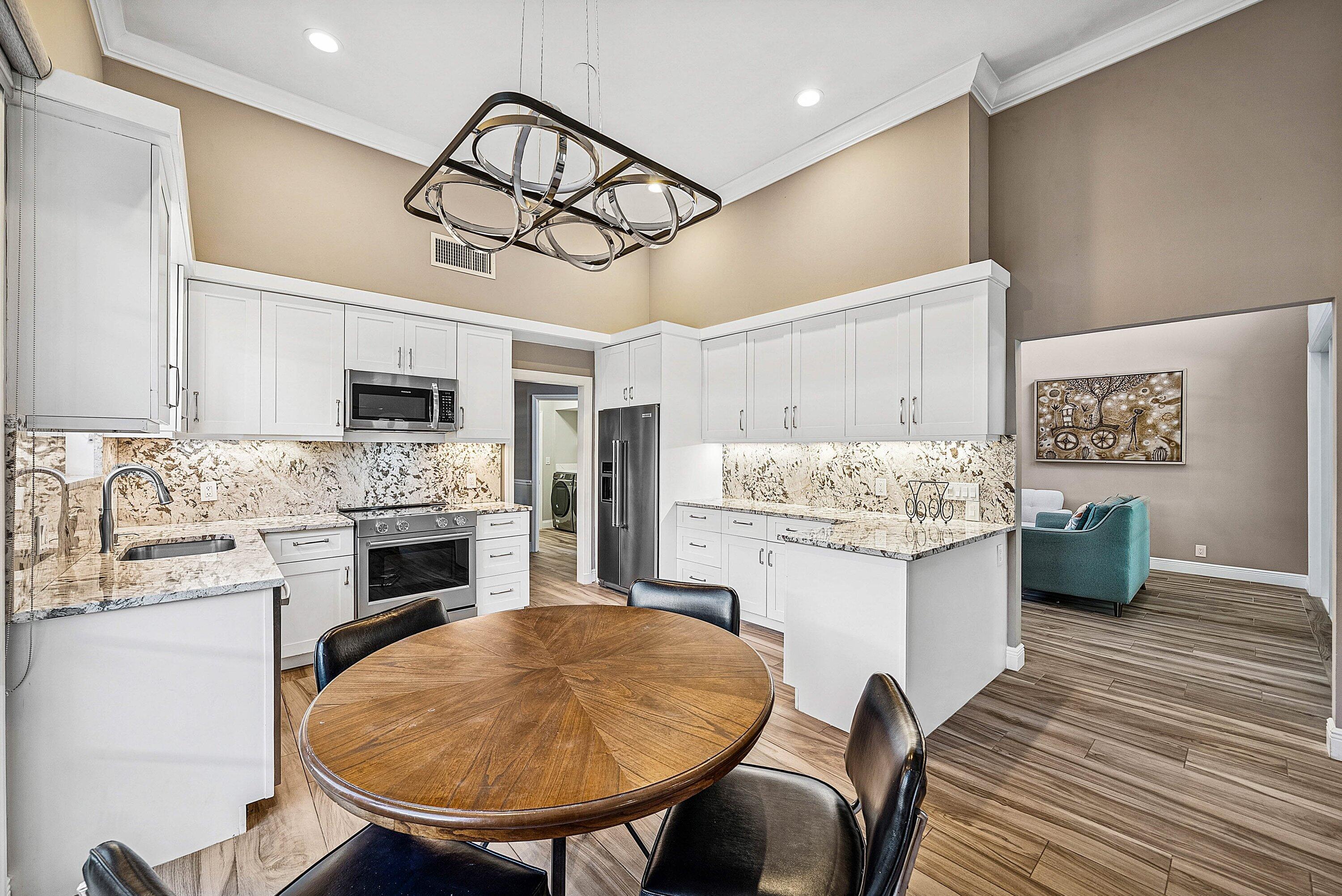 PALM BEACH FARMS CO 10 - Residential