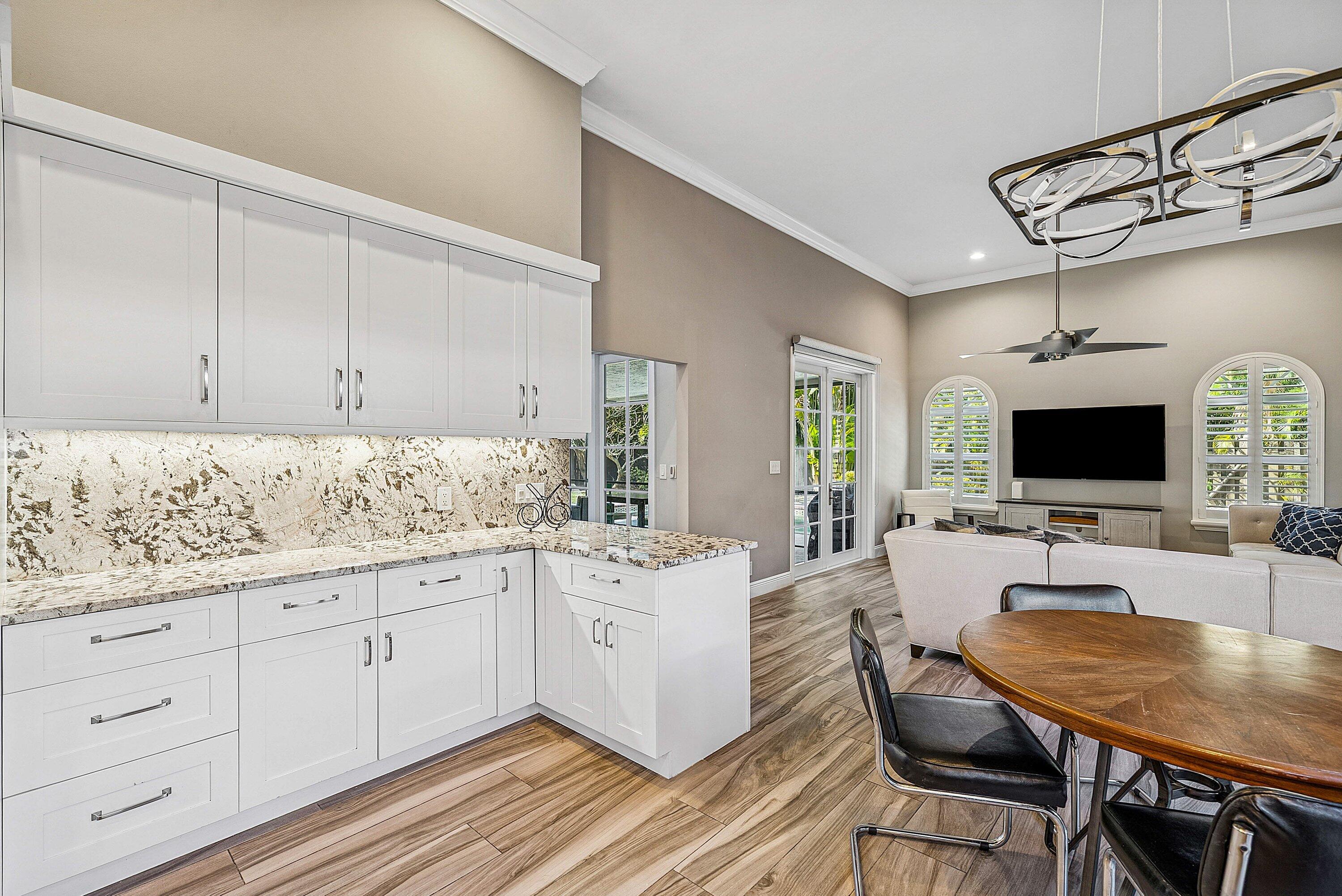 PALM BEACH FARMS CO 10 - Residential