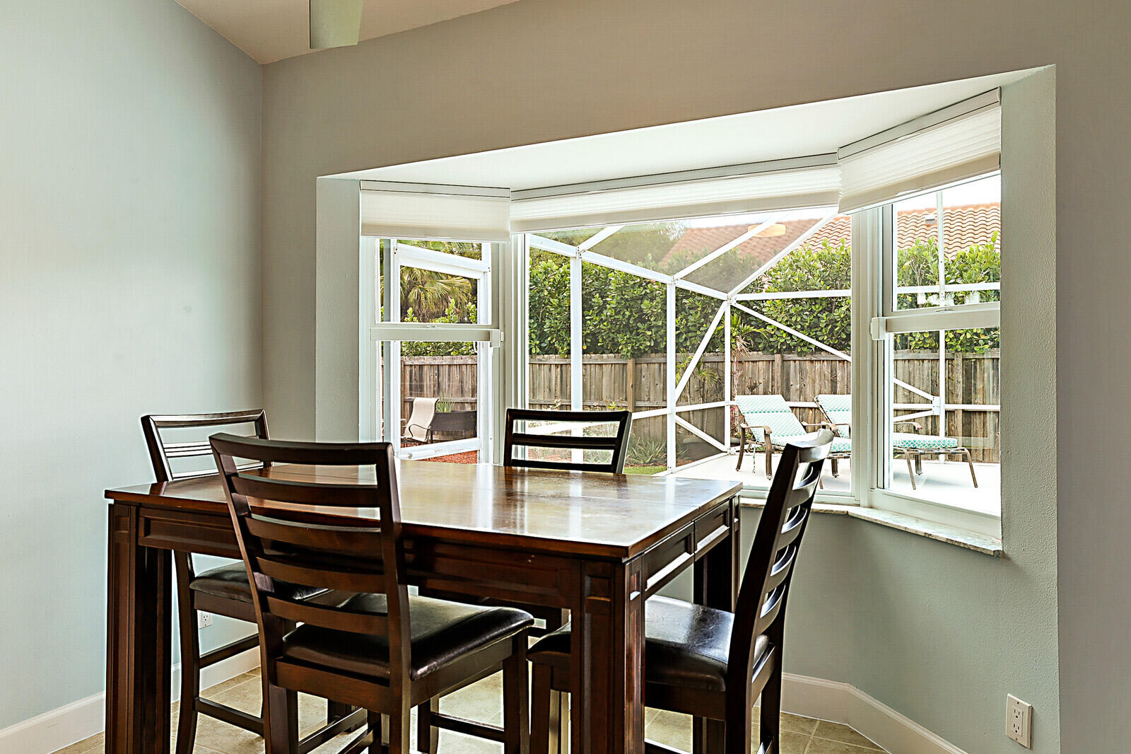 GREENVIEW SHORES 2 OF WELLINGTON - Residential