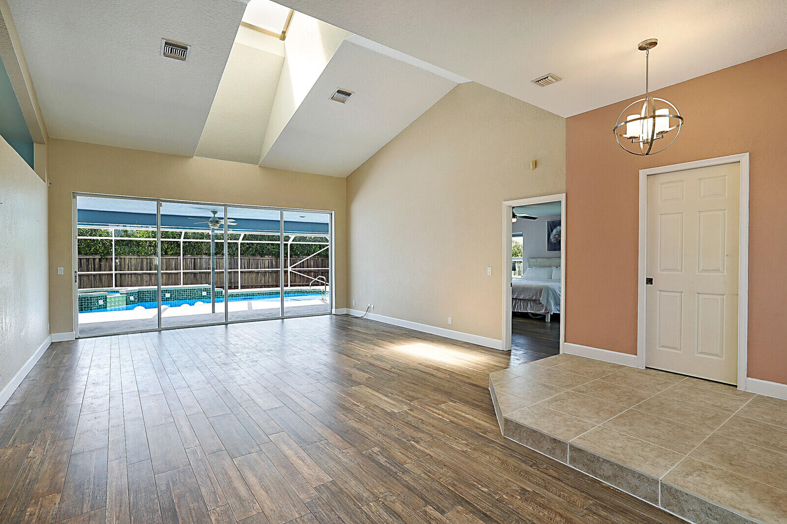 GREENVIEW SHORES 2 OF WELLINGTON - Residential