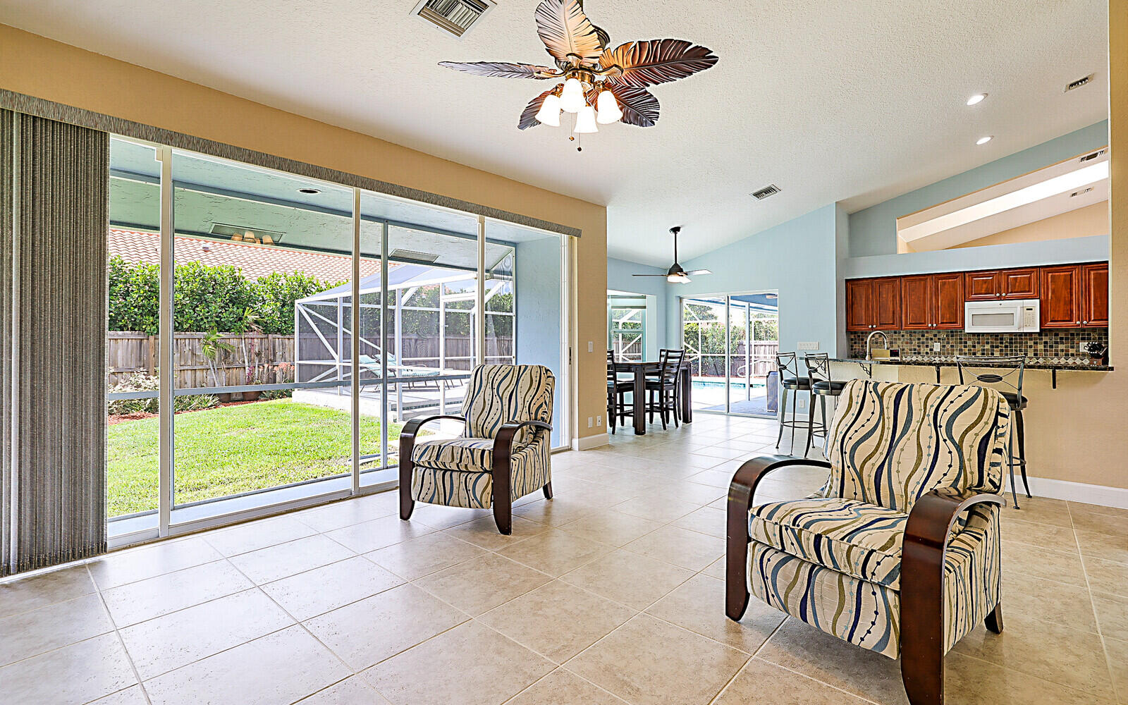 GREENVIEW SHORES 2 OF WELLINGTON - Residential