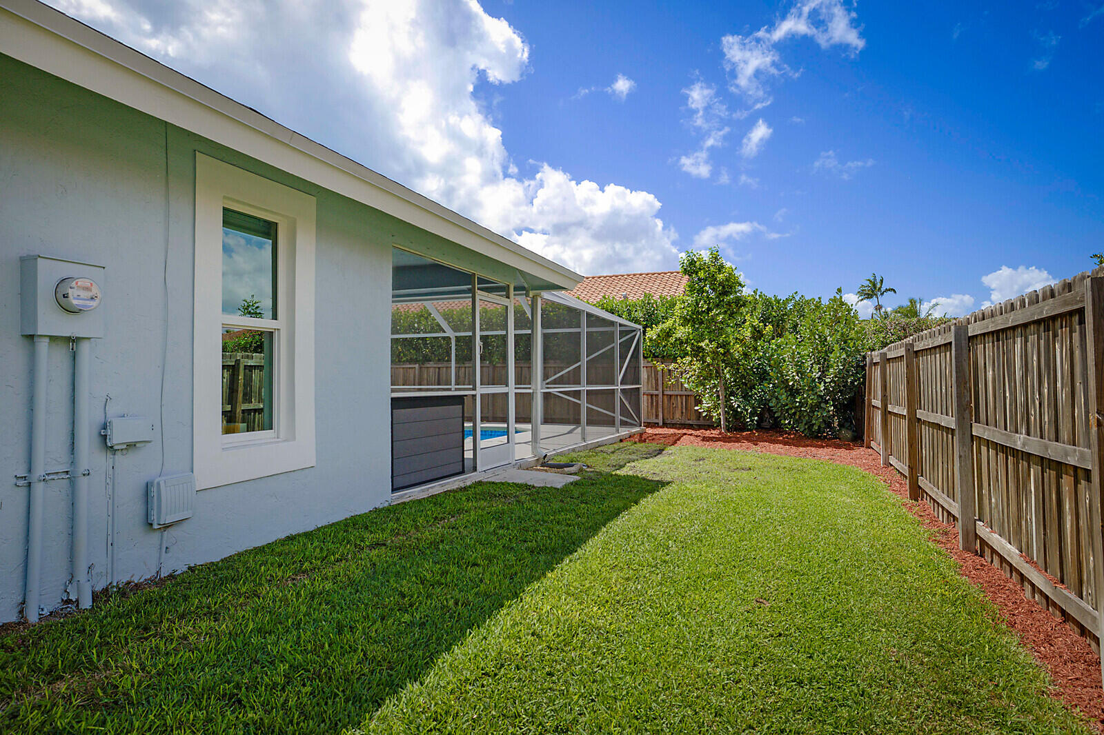 GREENVIEW SHORES 2 OF WELLINGTON - Residential