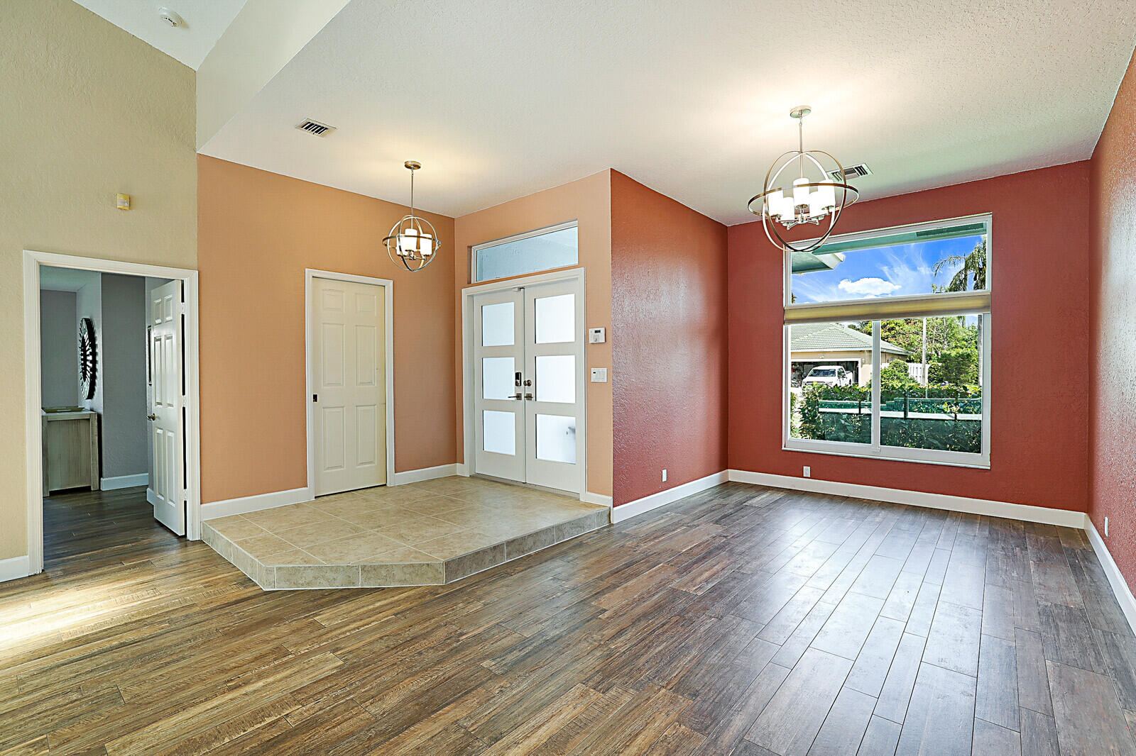 GREENVIEW SHORES 2 OF WELLINGTON - Residential