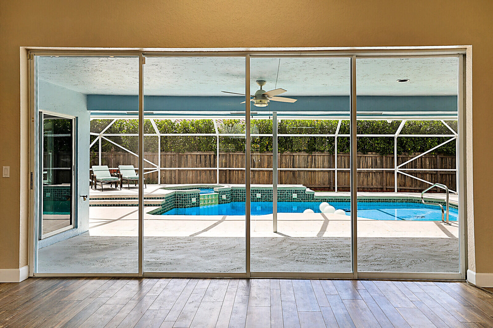 GREENVIEW SHORES 2 OF WELLINGTON - Residential