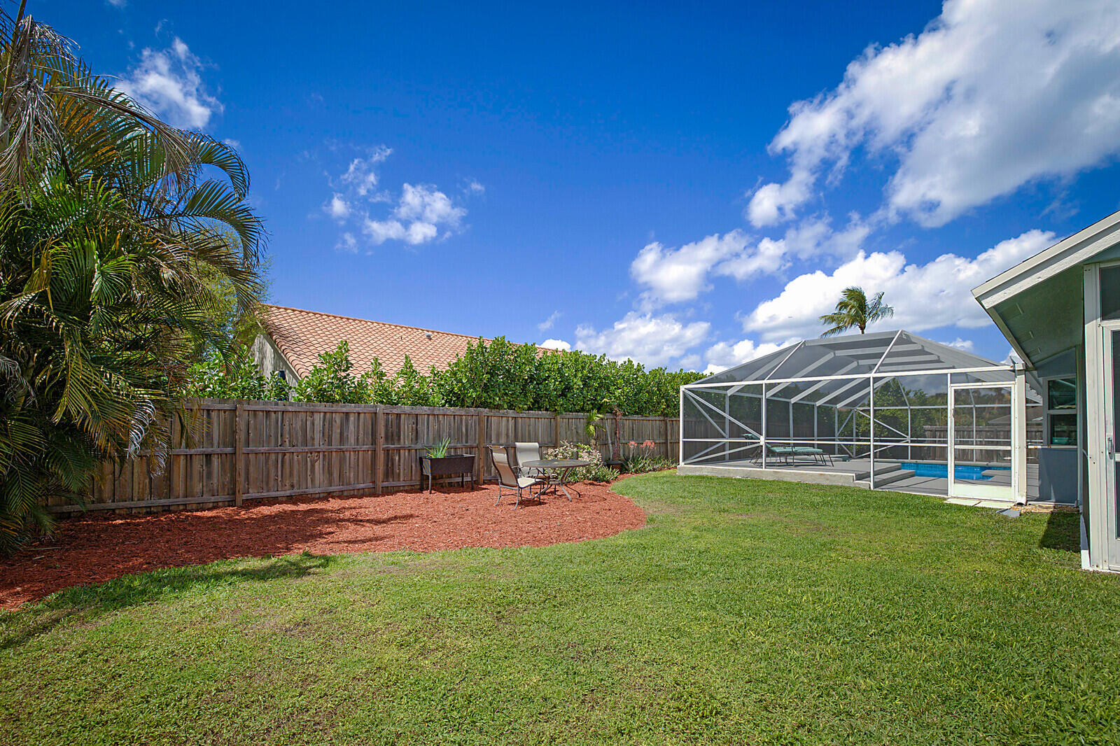 GREENVIEW SHORES 2 OF WELLINGTON - Residential