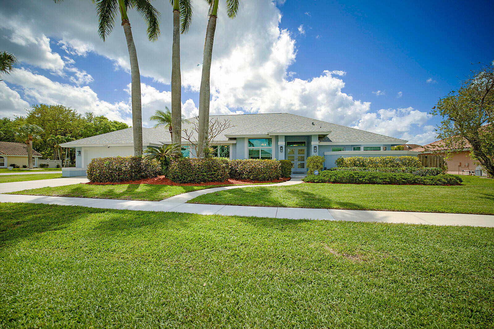 GREENVIEW SHORES 2 OF WELLINGTON - Residential