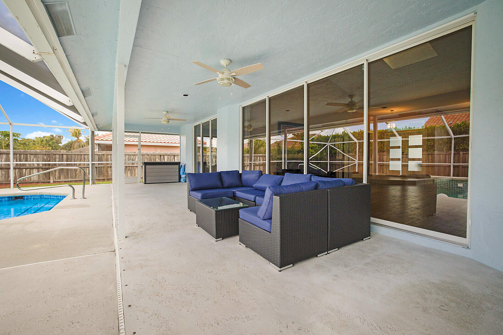 GREENVIEW SHORES 2 OF WELLINGTON - Residential