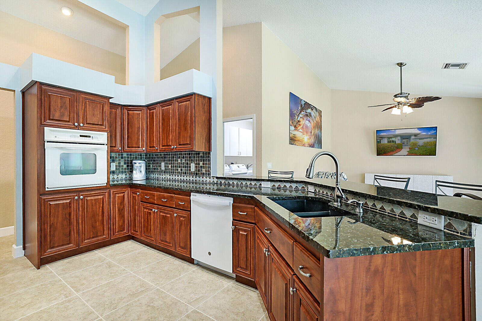 GREENVIEW SHORES 2 OF WELLINGTON - Residential