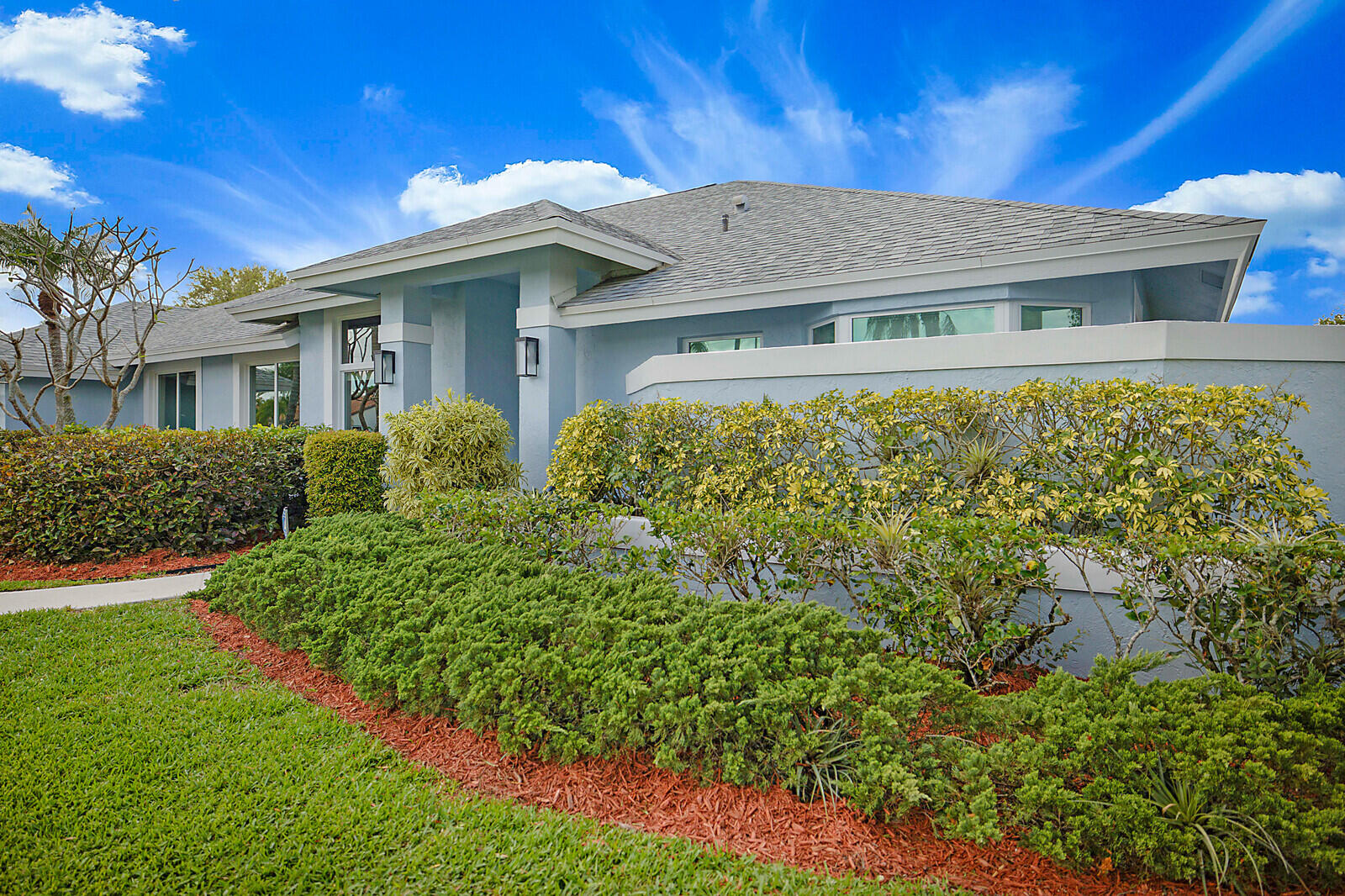 GREENVIEW SHORES 2 OF WELLINGTON - Residential