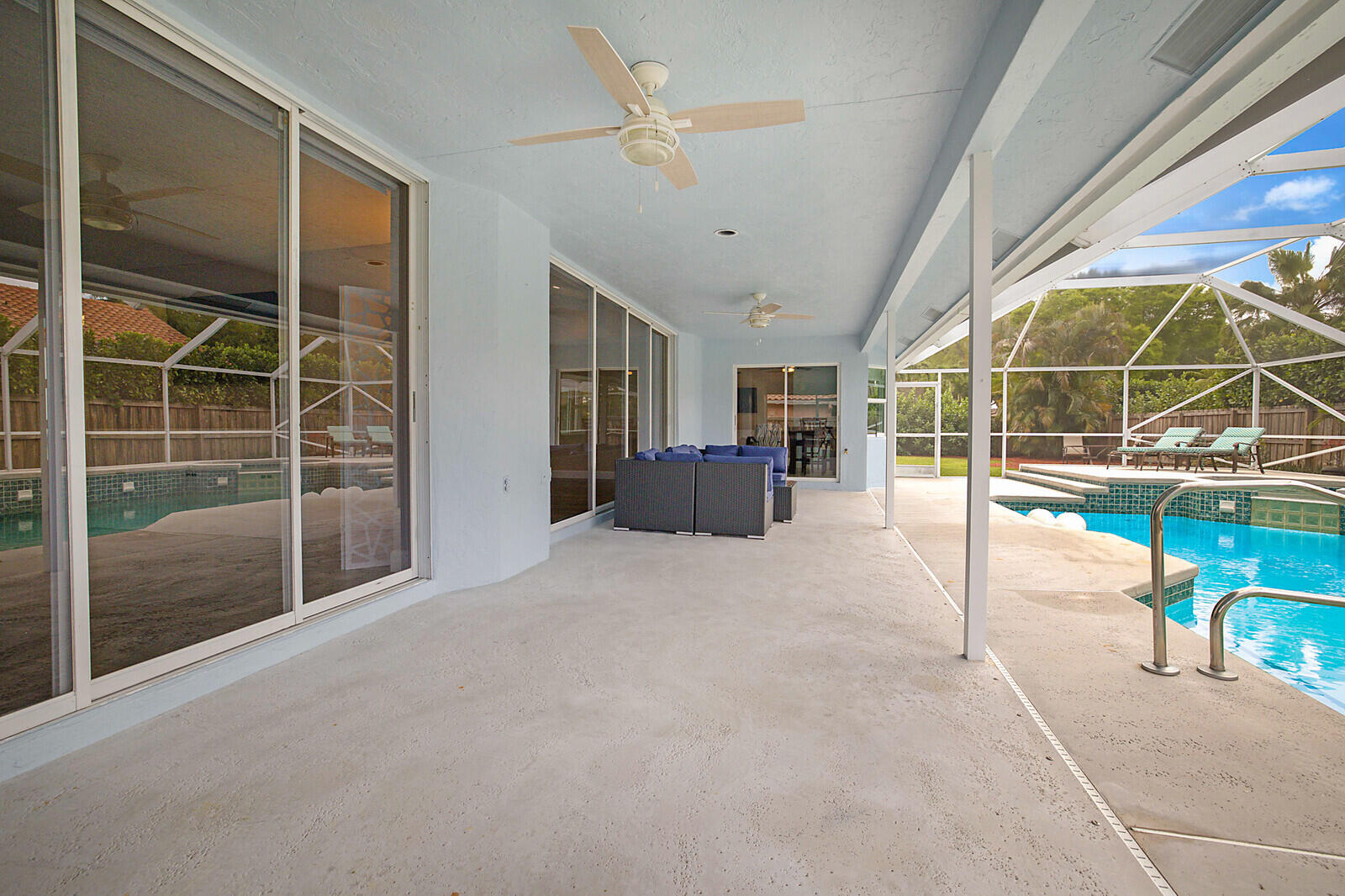 GREENVIEW SHORES 2 OF WELLINGTON - Residential