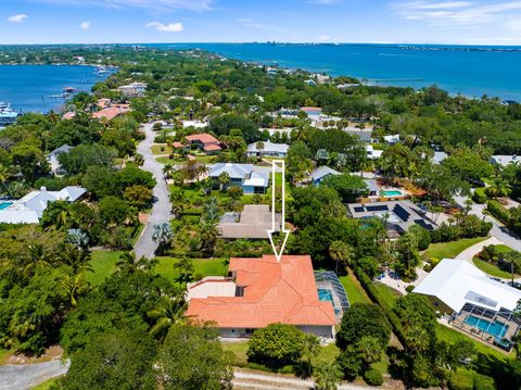 A home in Sewalls Point